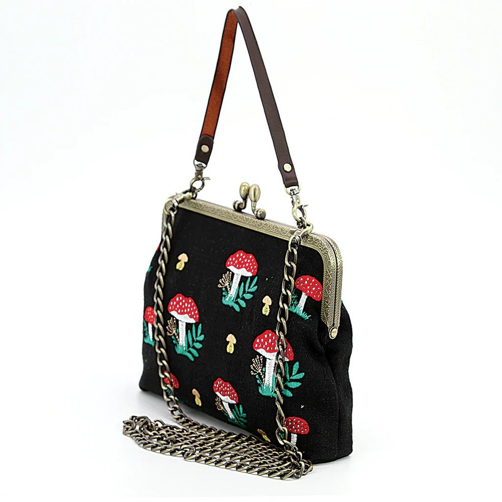 Mushroom Clutch with convertable Straps